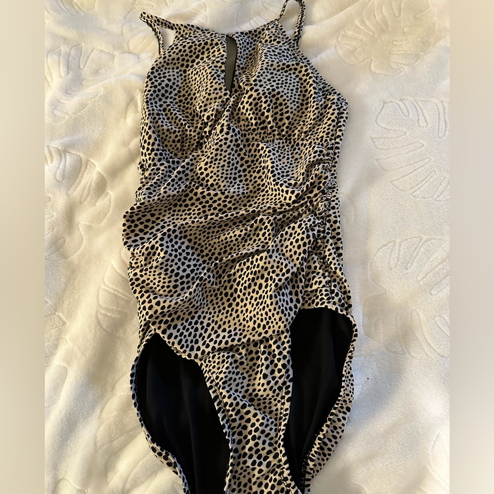 Ellen Tracy Black and Cream Bodysuit with Animal Print Worn once